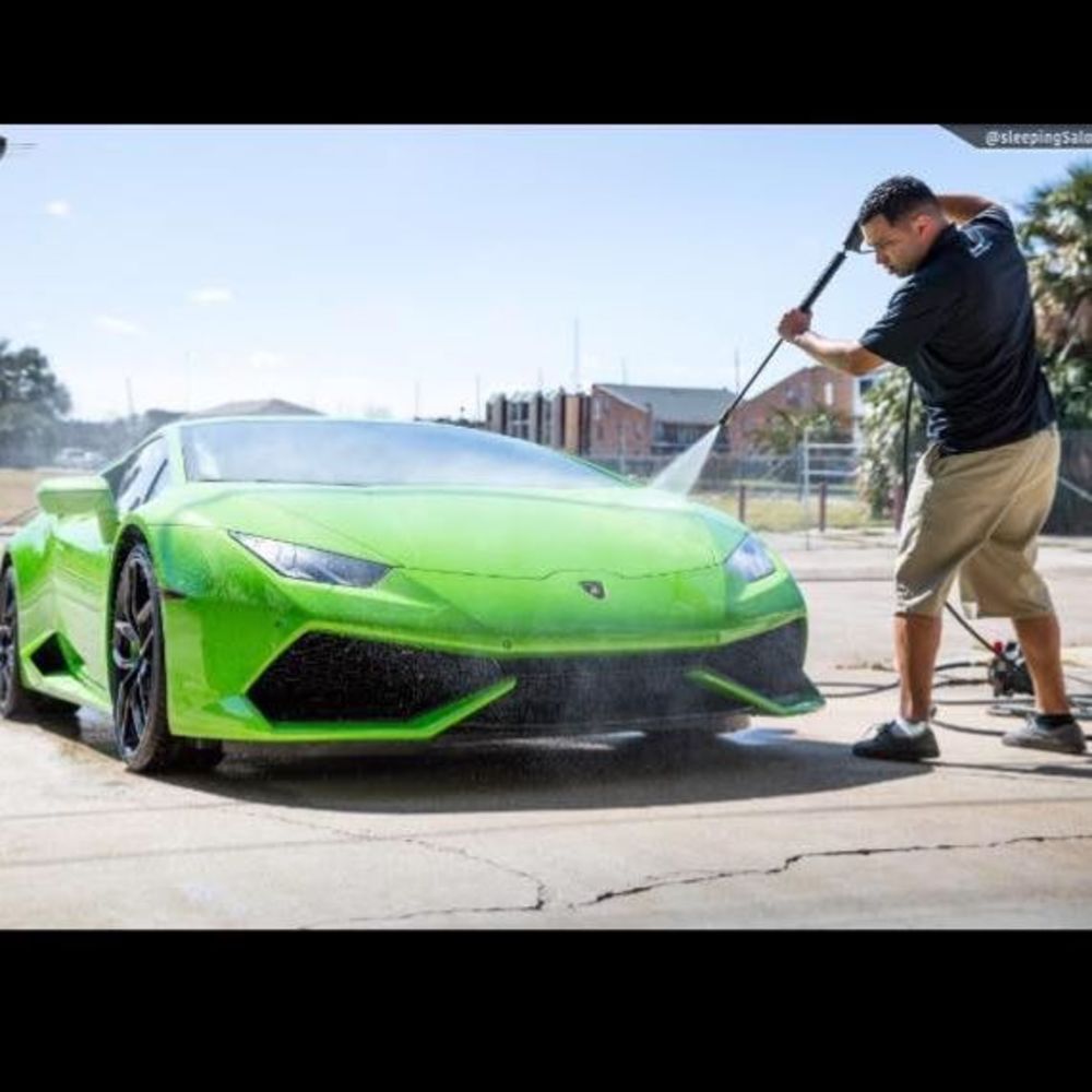 Meet your Posher, Alex